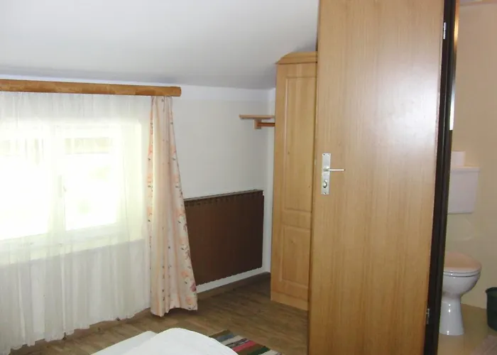 Gaestehaus Loithaler Bed & Breakfast *